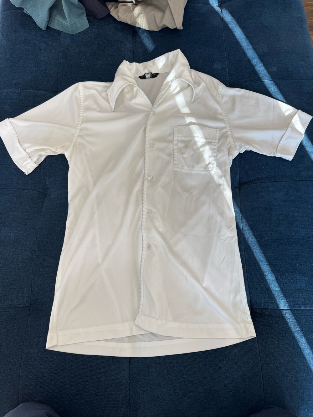 Vintage JCPenney White Short-Sleeve Casual Button-Down Shirt